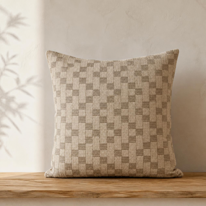 Arlo Cushion